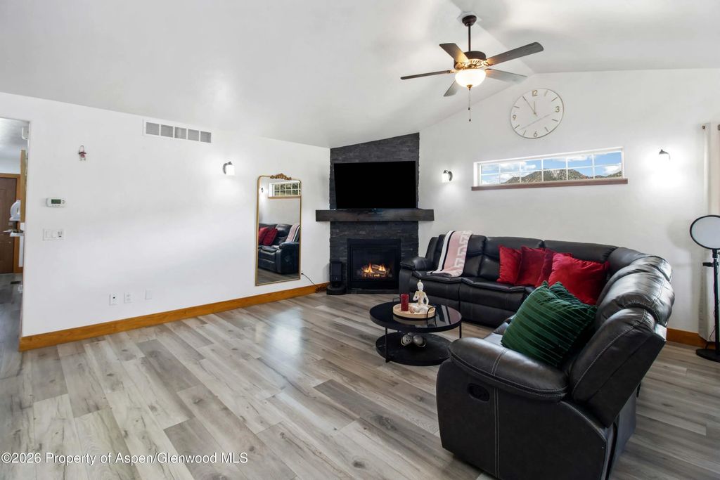 7 of 25 - 164 N Wildhorse Drive, New Castle, CO