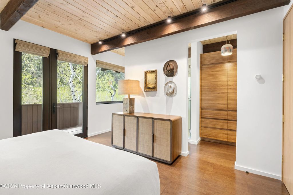 13 of 32 - 284 Eastwood Drive, Aspen, CO