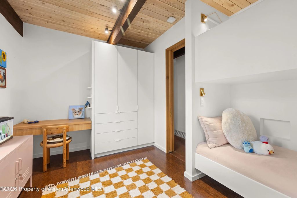 15 of 32 - 284 Eastwood Drive, Aspen, CO