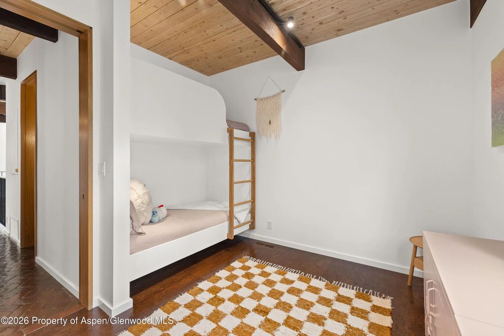 16 of 32 - 284 Eastwood Drive, Aspen, CO