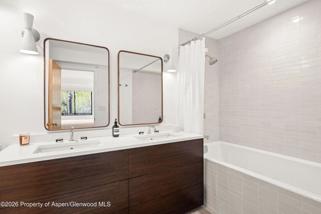 24 of 32 - 284 Eastwood Drive, Aspen, CO