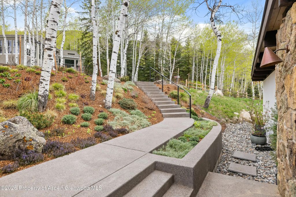 30 of 32 - 284 Eastwood Drive, Aspen, CO