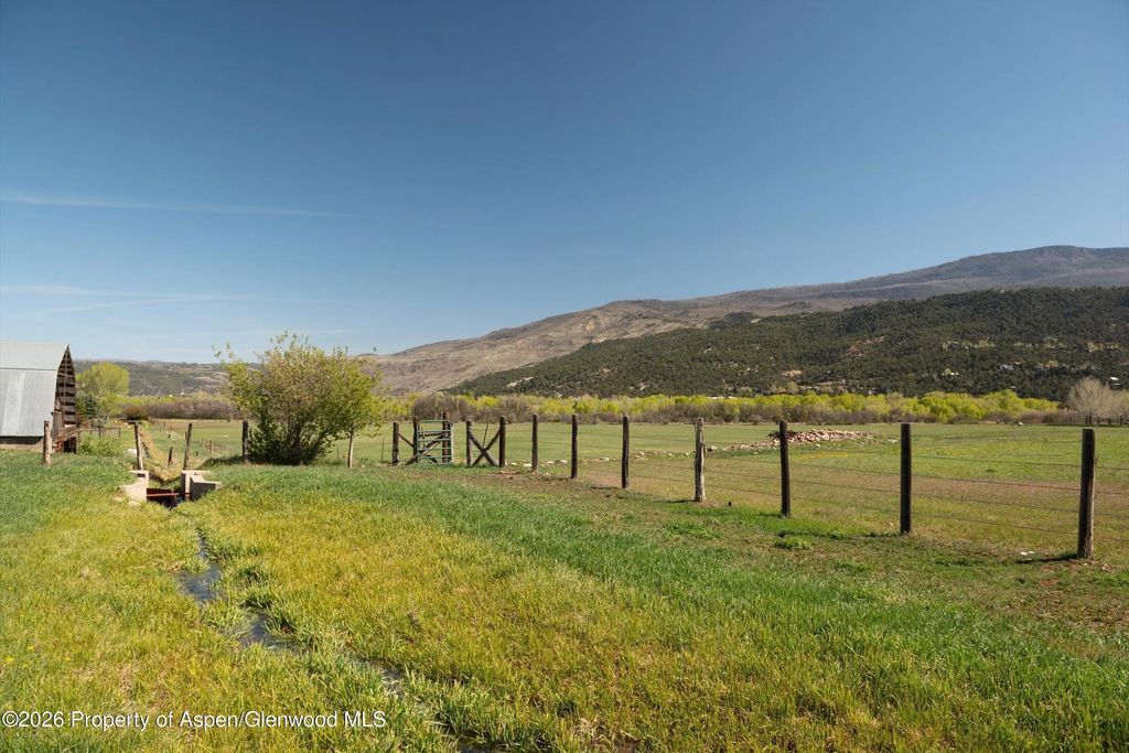 7 of 21 - 464 Hooks Lane, Basalt, CO