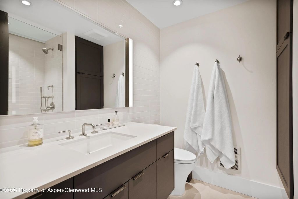 26 of 28 - 121 W Hyman Avenue B, Aspen, CO