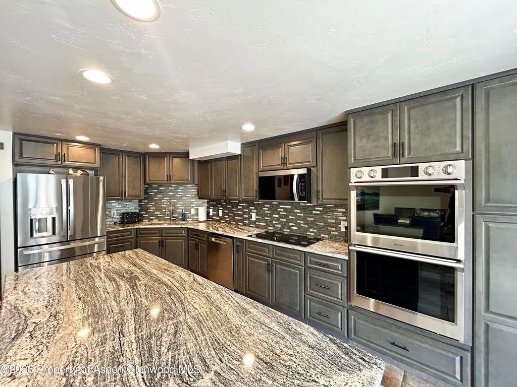 6 of 24 - 111 Cardinal Lane, Glenwood Springs, CO