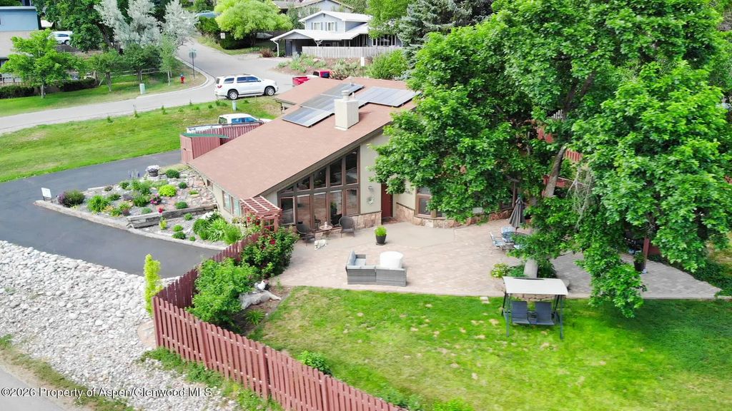 7 of 24 - 111 Cardinal Lane, Glenwood Springs, CO