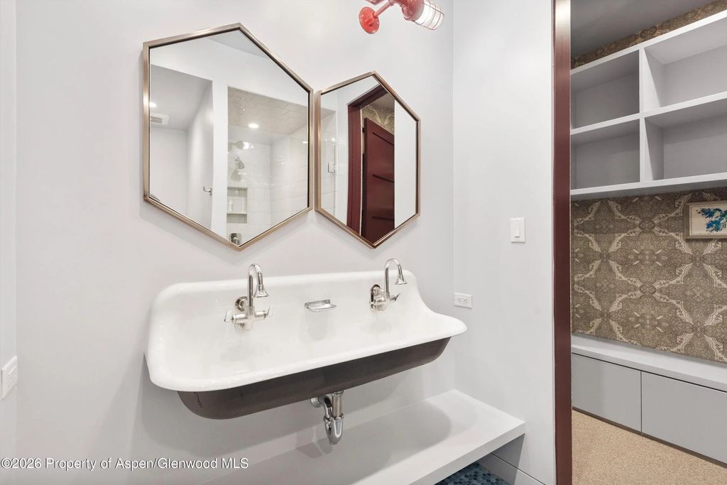 19 of 25 - 614 W North Street, Aspen, CO