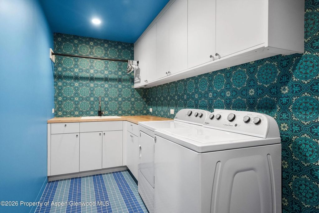 21 of 25 - 614 W North Street, Aspen, CO