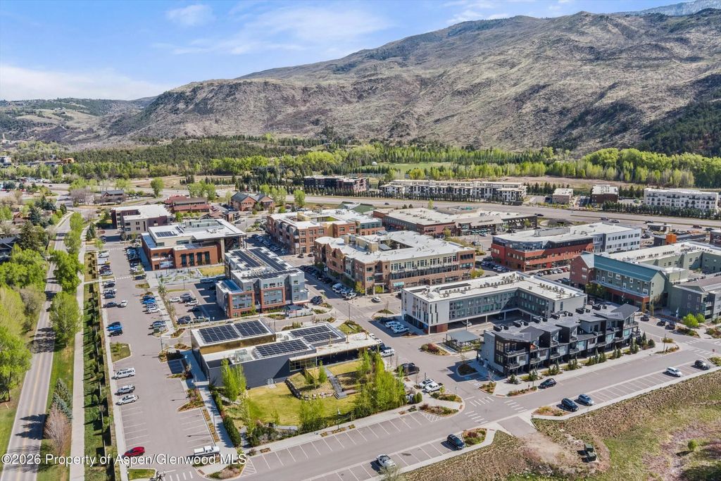 24 of 25 - 231 Robinson Street 318, Basalt, CO