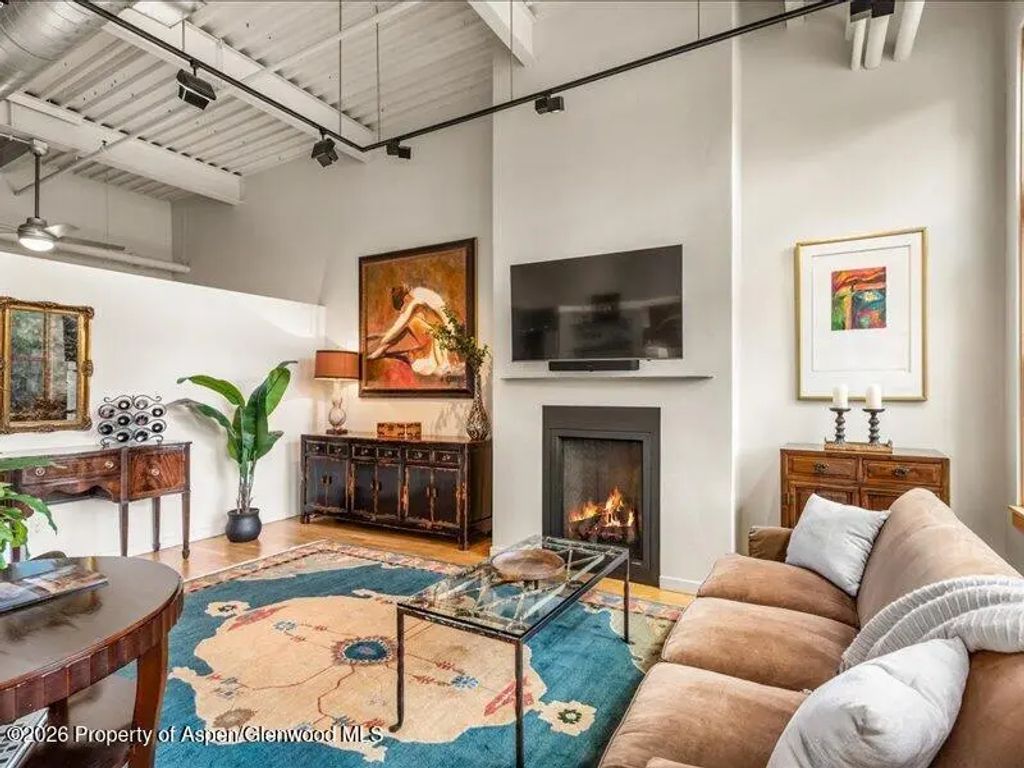 4 of 25 - 231 Robinson Street 318, Basalt, CO