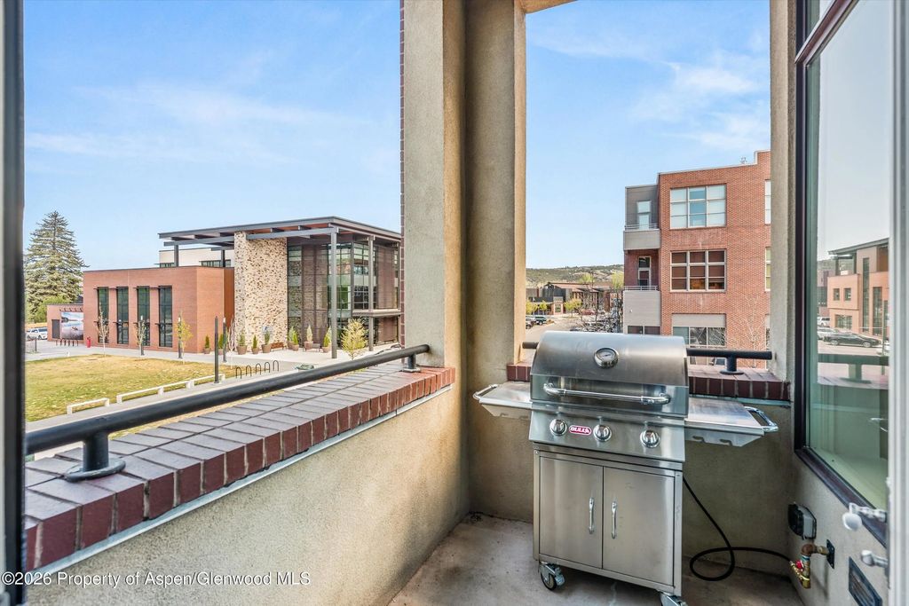 10 of 15 - 361 Robinson Street 208, Basalt, CO