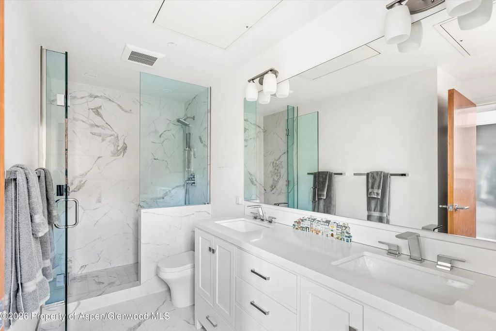 7 of 15 - 361 Robinson Street 208, Basalt, CO