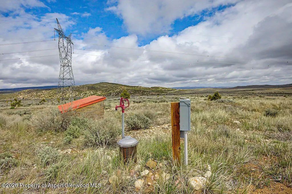 54 of 70 - 17 W County Road 85, Maybell, CO