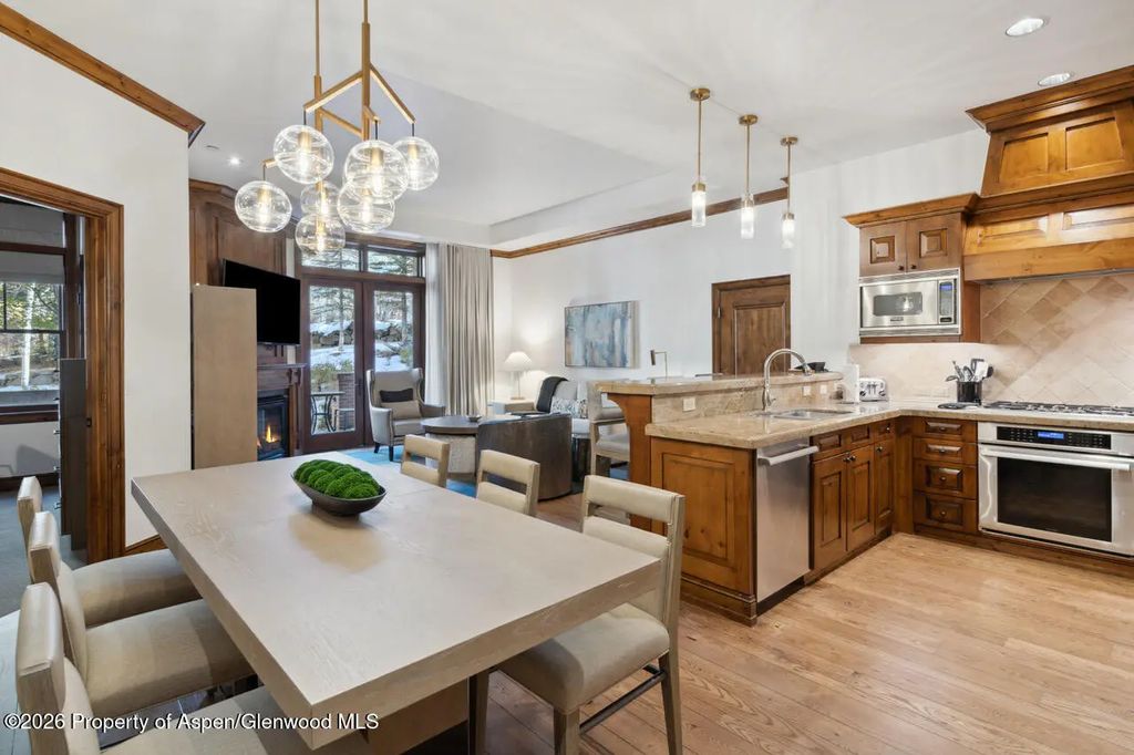 12 of 29 - 415 E Dean St, Unit 5, Week 5, Aspen, CO