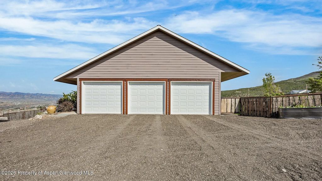 19 of 51 - 8877 County Road 320, Rifle, CO