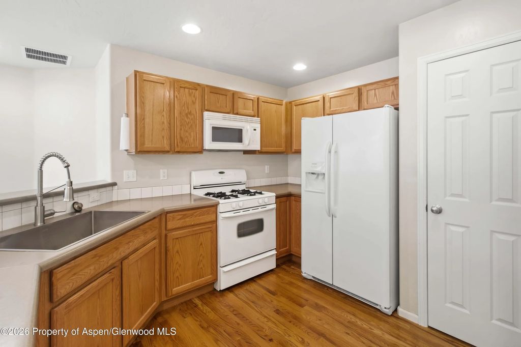 11 of 24 - 51 Redstone Drive, New Castle, CO