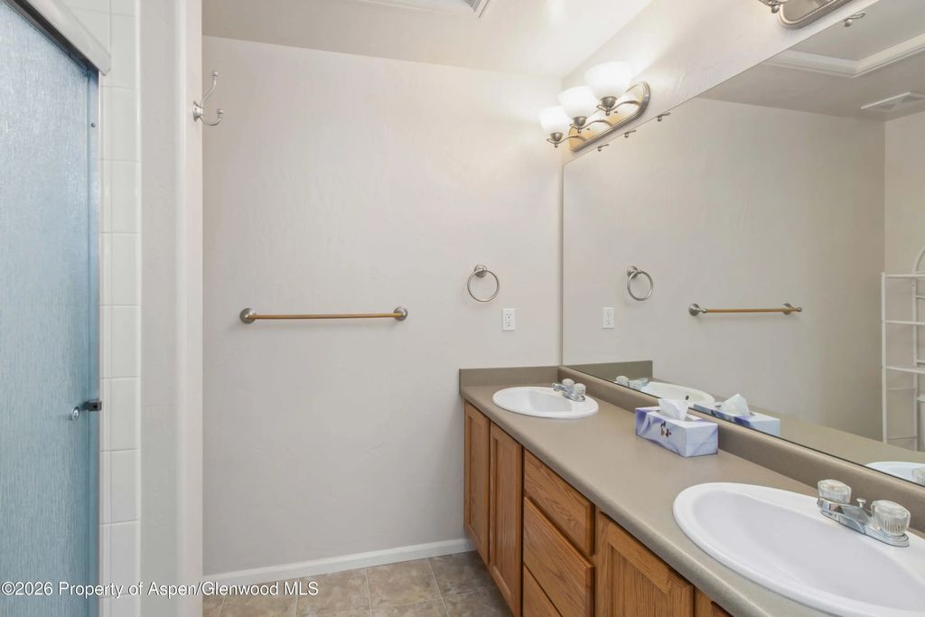 17 of 24 - 51 Redstone Drive, New Castle, CO