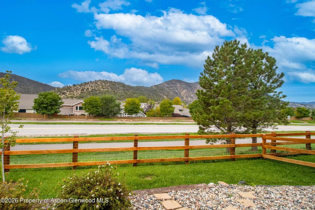 5 of 24 - 51 Redstone Drive, New Castle, CO