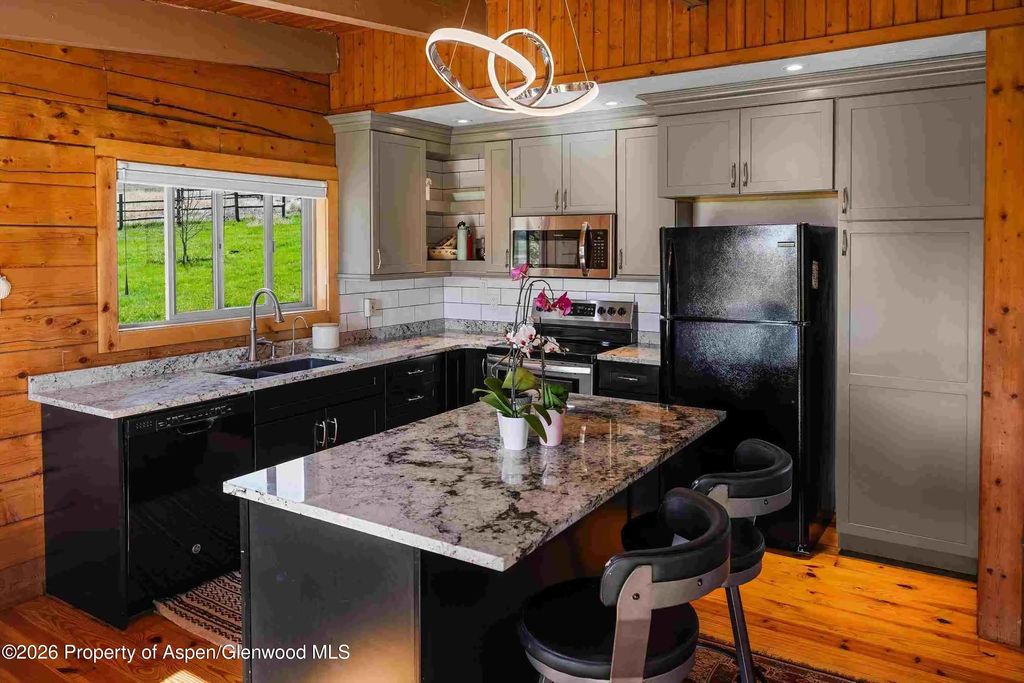 5 of 27 - 1150 County Road 119, Glenwood Springs, CO