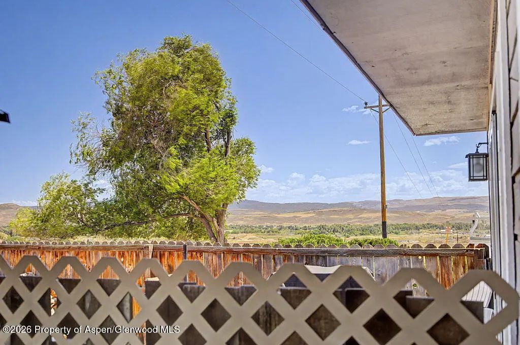 17 of 19 - 1096 E 7th Street, Craig, CO