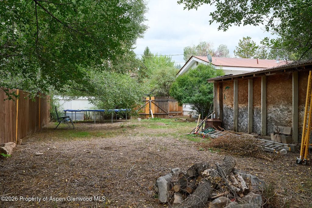 17 of 30 - 385 S 7th Street, Carbondale, CO