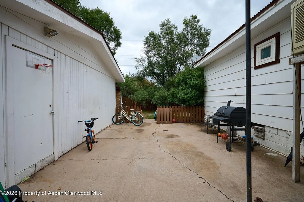 18 of 30 - 385 S 7th Street, Carbondale, CO
