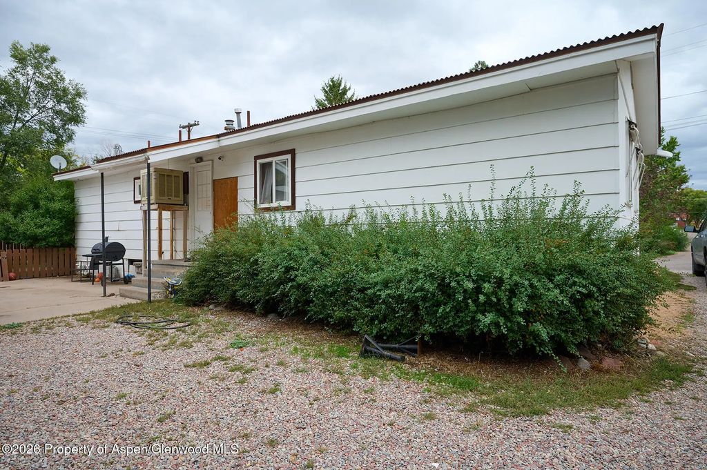 21 of 30 - 385 S 7th Street, Carbondale, CO