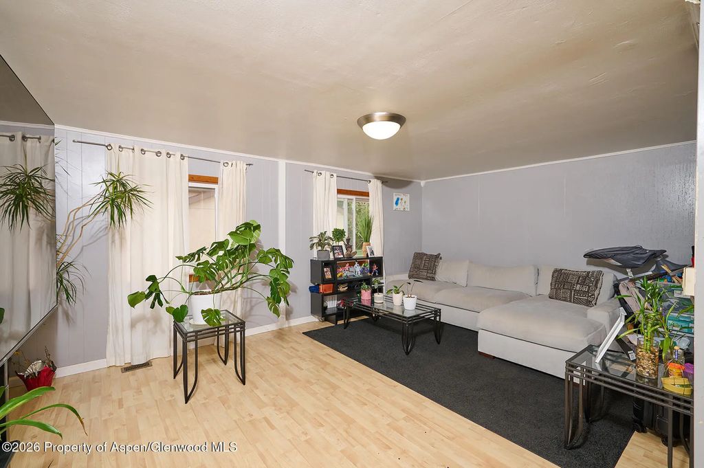 24 of 30 - 385 S 7th Street, Carbondale, CO