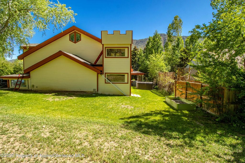 12 of 40 - 9 Creekside Court, Glenwood Springs, CO