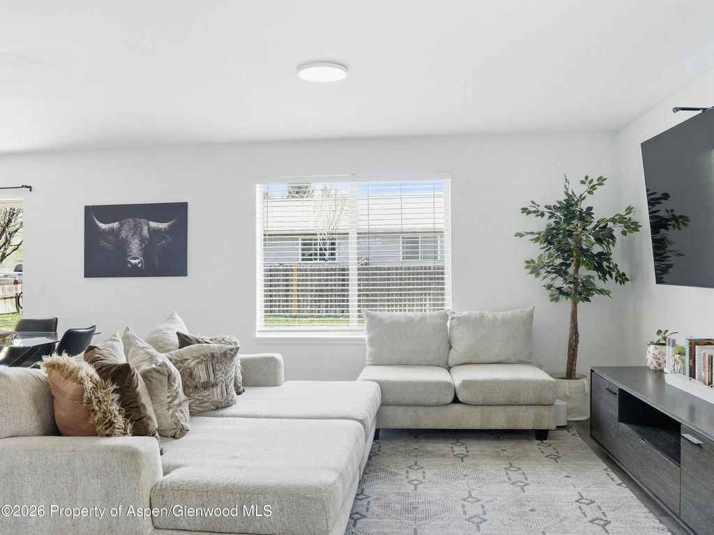 5 of 17 - 692 Ponderosa Drive, Silt, CO