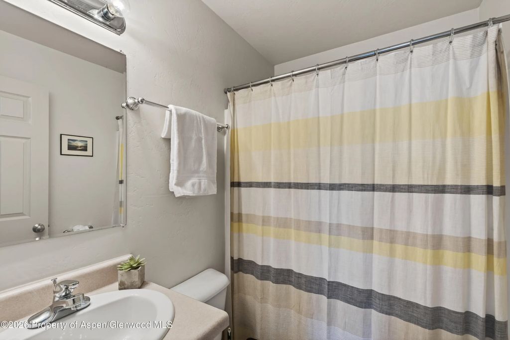 20 of 26 - 542 N 4th Street, Silt, CO