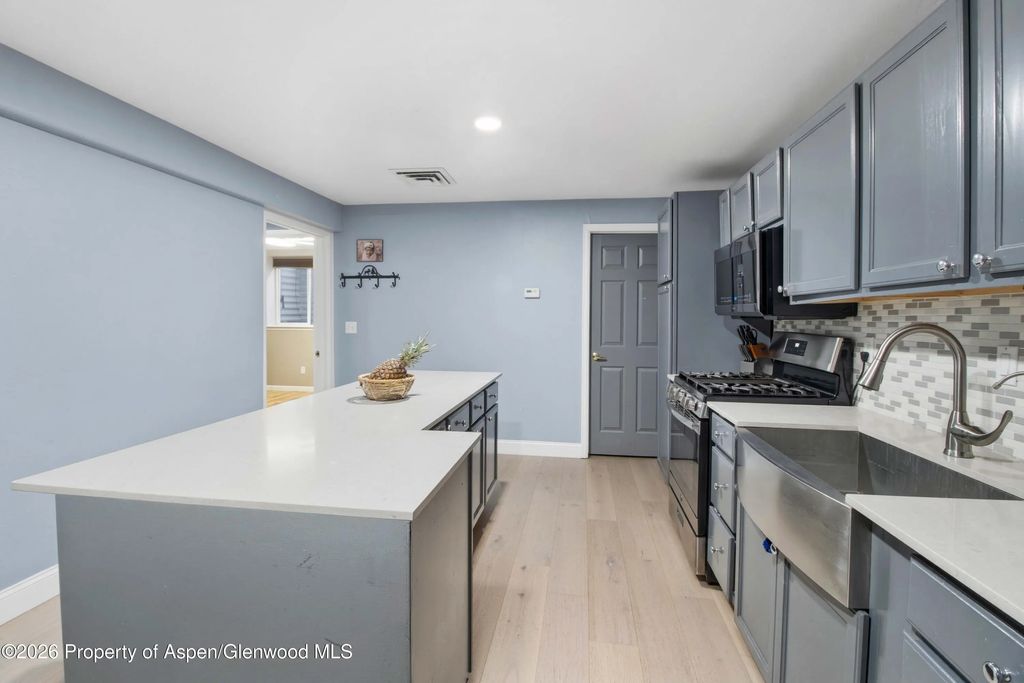 24 of 38 - 353 W Orchard Avenue, Silt, CO