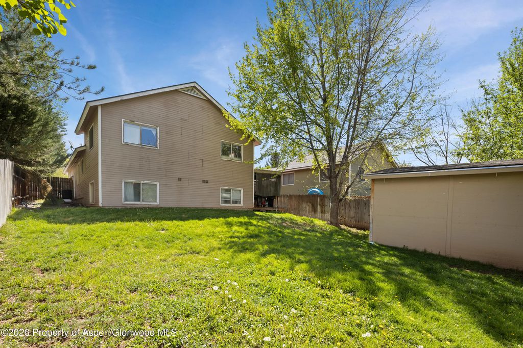 33 of 34 - 164 Current Drive, New Castle, CO