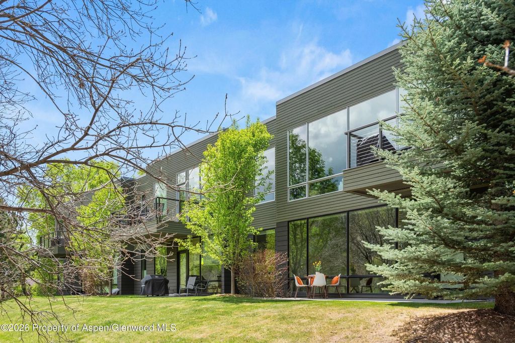 202 Evans Road 101, Basalt