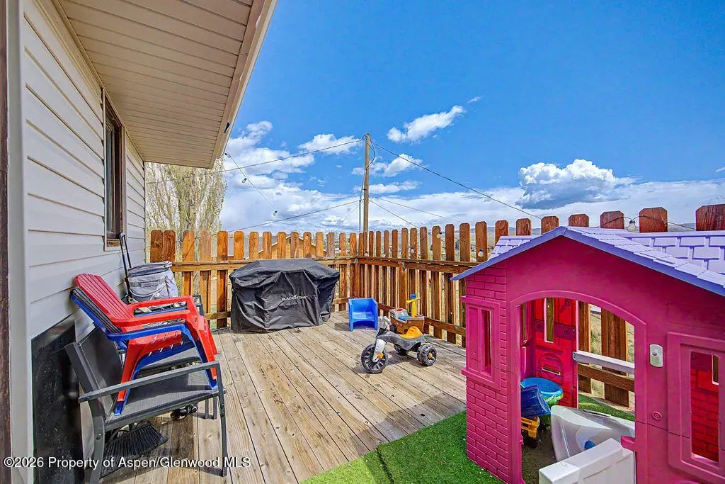 13 of 40 - 808 Fairway Boulevard, Craig, CO
