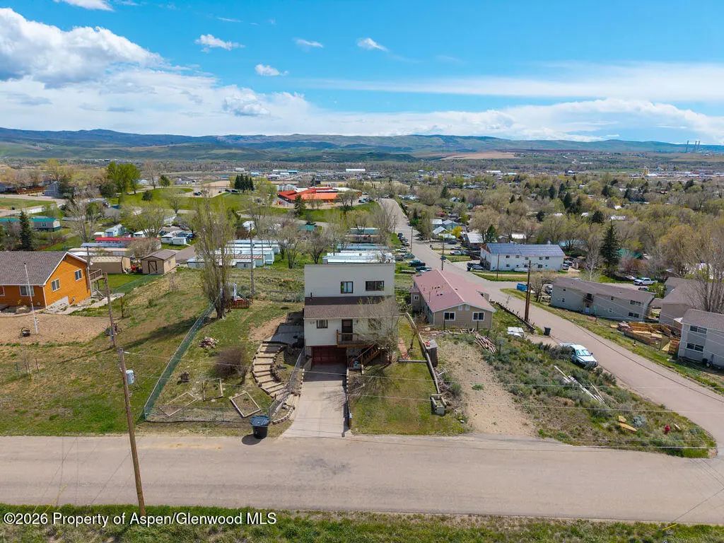 38 of 40 - 808 Fairway Boulevard, Craig, CO