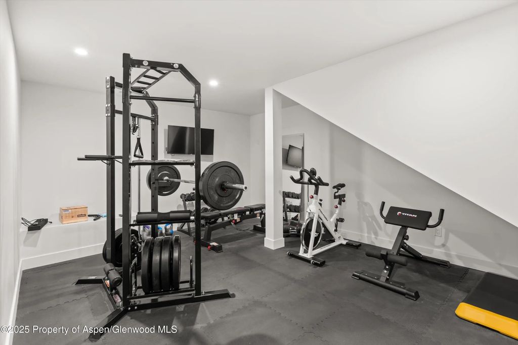24 of 28 - 1108 Co Rd 110, Glenwood Springs, CO