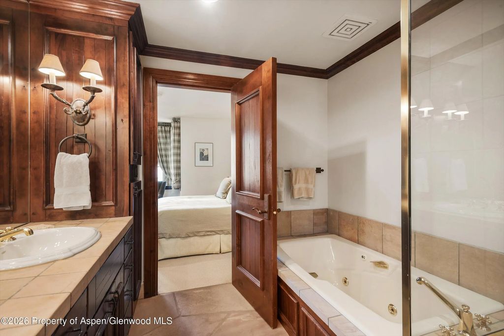 15 of 26 - 74 Pfister Drive 102, Aspen, CO