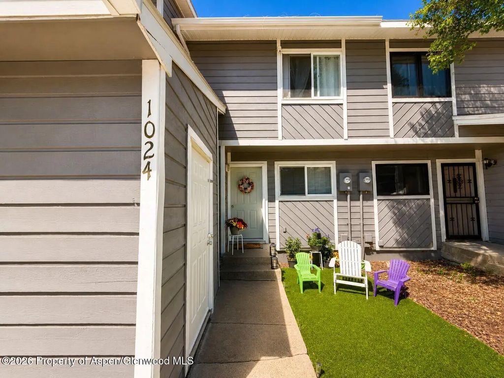 1 of 19 - 1024 E 7th Street, Craig, CO