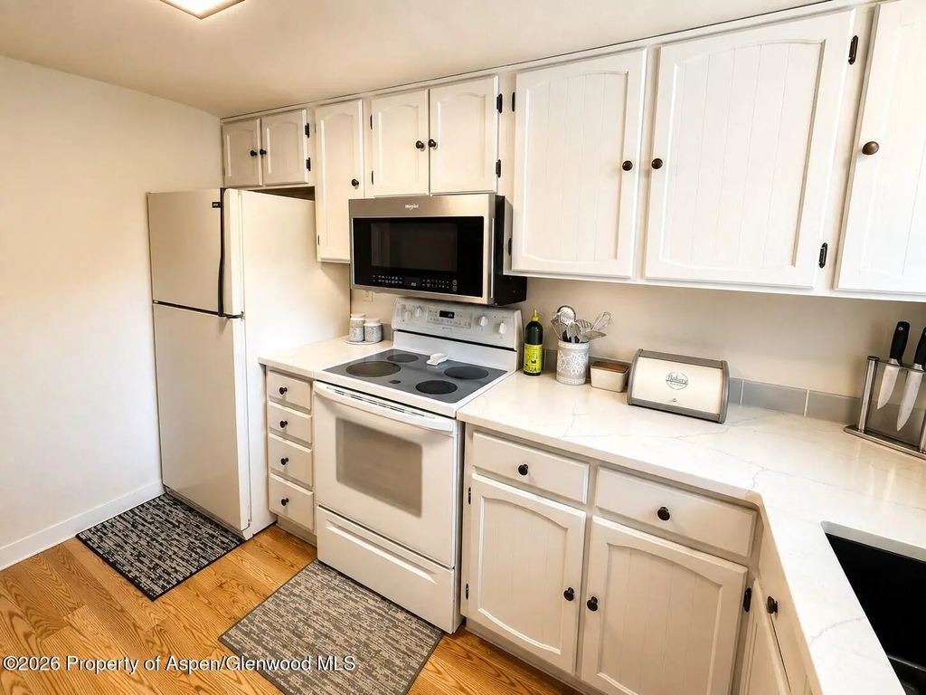 6 of 19 - 1024 E 7th Street, Craig, CO