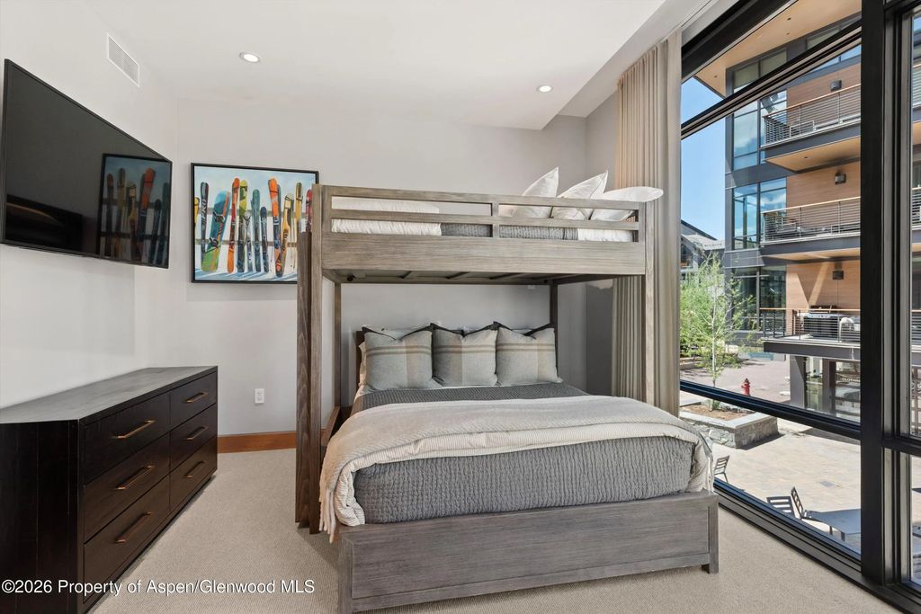 22 of 40 - 77 Wood Road 501 East, Snowmass Village, CO