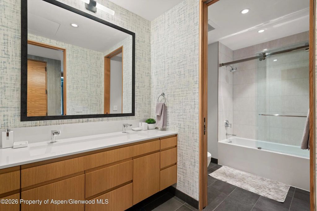 24 of 40 - 77 Wood Road 501 East, Snowmass Village, CO