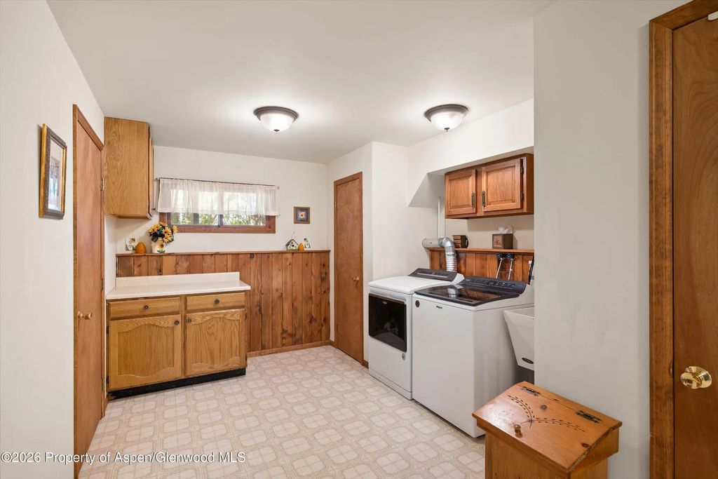 23 of 50 - 2085 County Road 112, Carbondale, CO