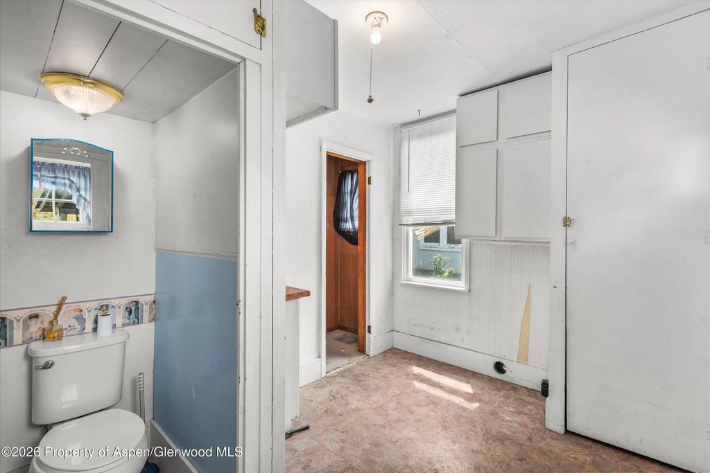 15 of 31 - 1011 Pitkin Avenue, Glenwood Springs, CO