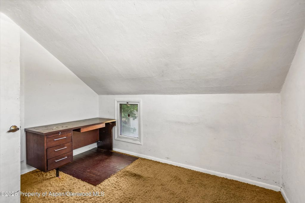 22 of 31 - 1011 Pitkin Avenue, Glenwood Springs, CO