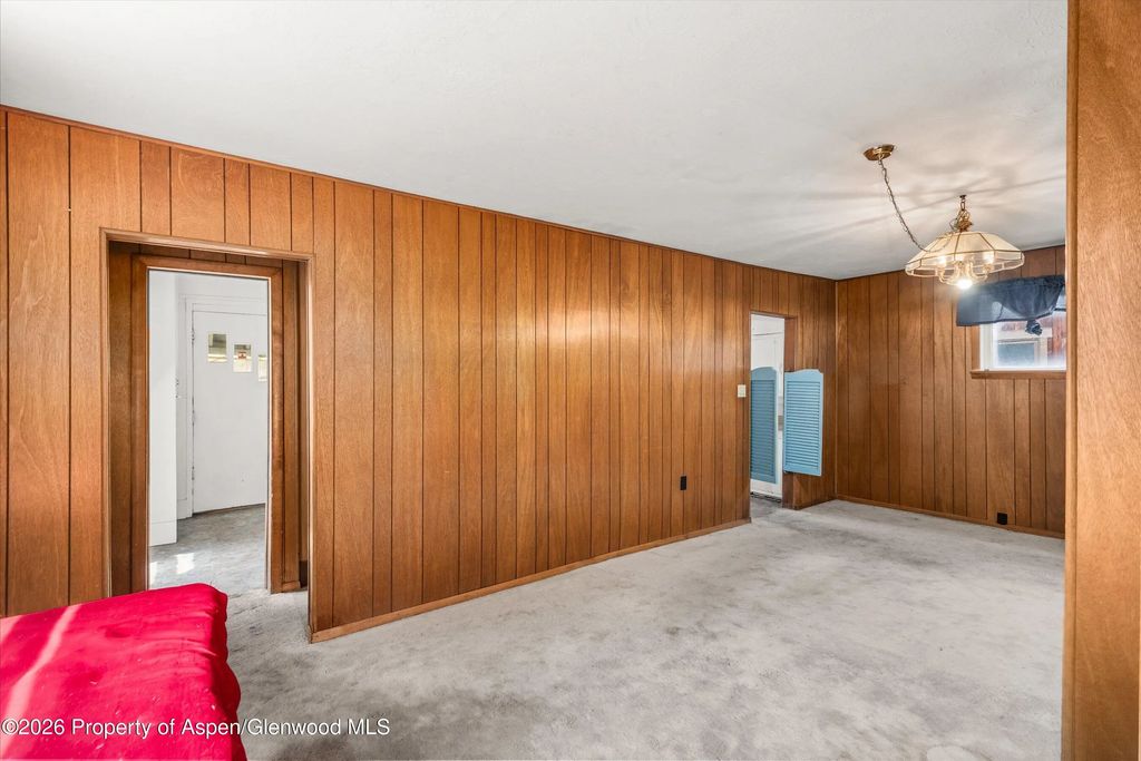 7 of 31 - 1011 Pitkin Avenue, Glenwood Springs, CO