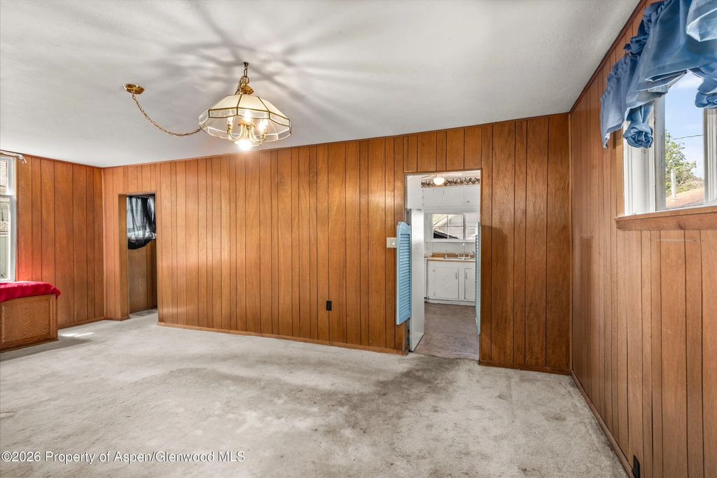 9 of 31 - 1011 Pitkin Avenue, Glenwood Springs, CO
