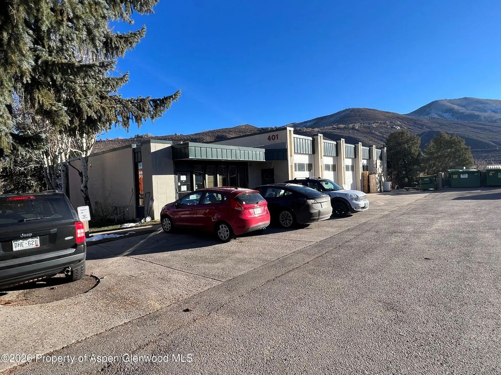 401 Aspen Airport Business, Aspen