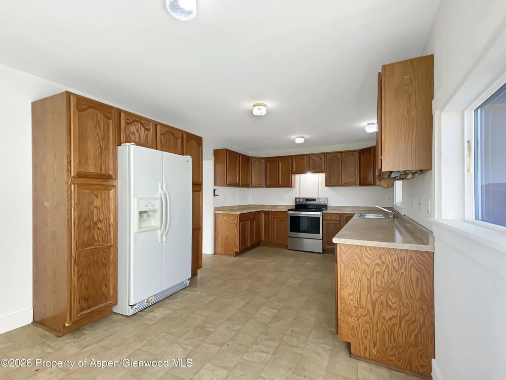 11 of 22 - 1085 Main Street, Meeker, CO