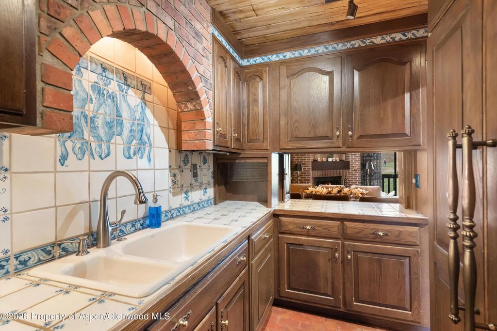 13 of 29 - 70 Gallun Lane 305, Snowmass Village, CO